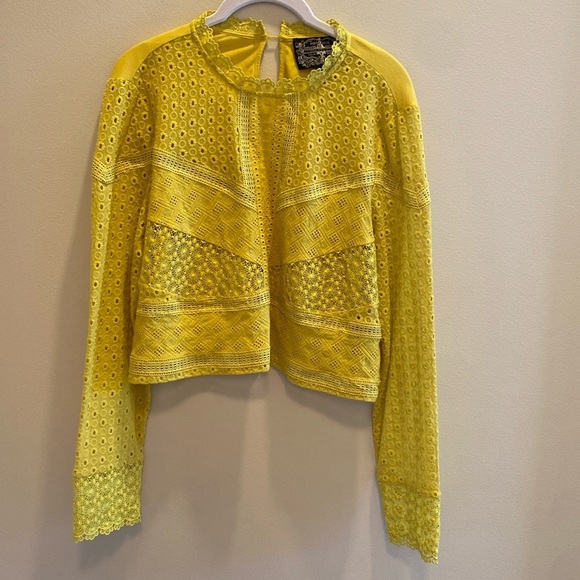 Anthropologie James Coviello Burnham Eyelet Lace Blouse Yellow Daffodil Size L - Picture 1 of 10